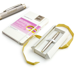 Zestaw Pióro kulkowe IM Champagne z grawerem w pudełku z planerem ślubnym